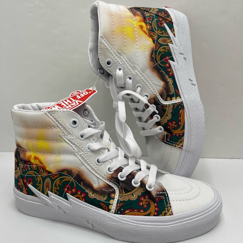 Vans Men’s Sk8-Hi Bolt (Big Reveal) True White/P Sneakers
VN0A5JIVAZQ - Picture 16 of 16